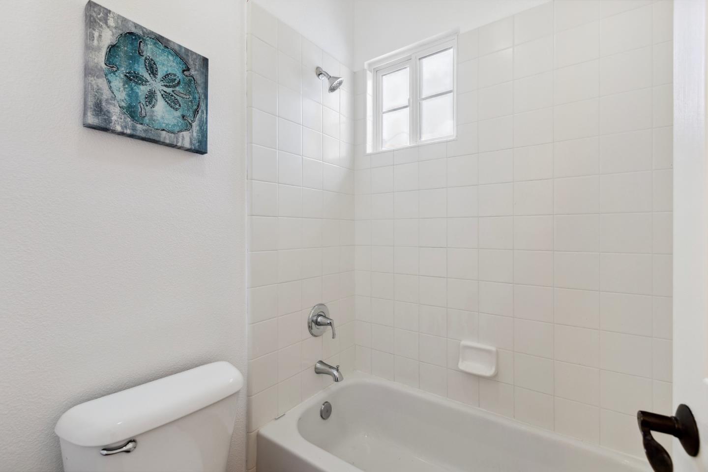 Detail Gallery Image 36 of 41 For 5621 Maymont Ln, Dublin,  CA 94568 - 4 Beds | 2/1 Baths