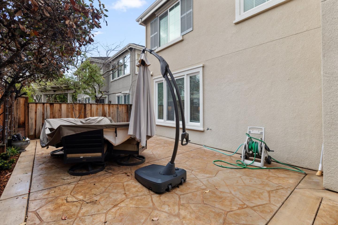 Detail Gallery Image 40 of 41 For 5621 Maymont Ln, Dublin,  CA 94568 - 4 Beds | 2/1 Baths