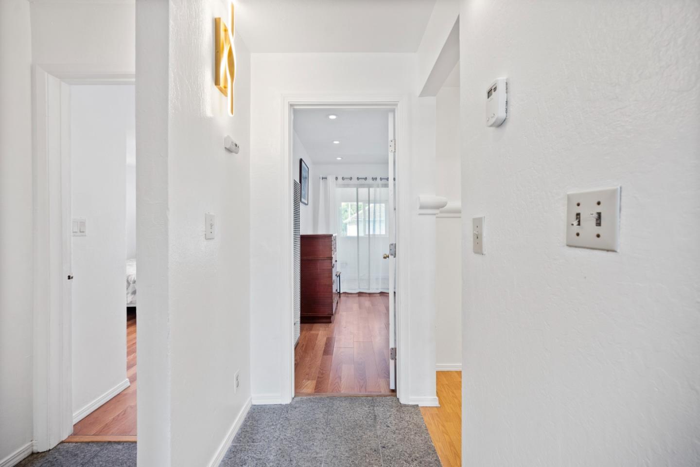 Detail Gallery Image 8 of 53 For 441 W Macarthur Blvd, Oakland,  CA 94609 - – Beds | – Baths