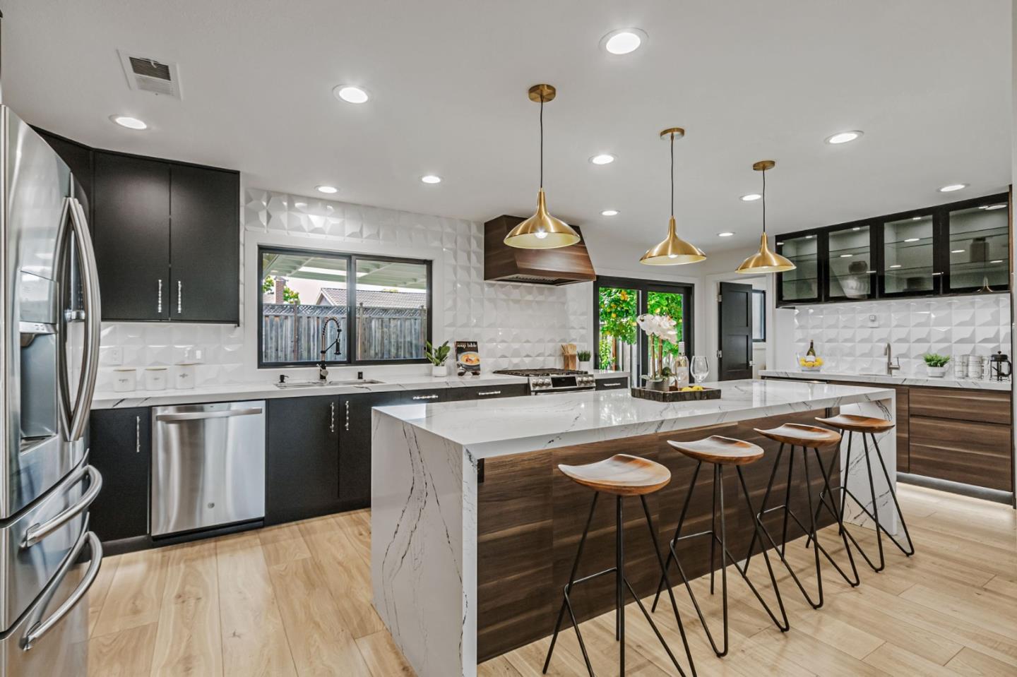 Detail Gallery Image 24 of 93 For 1588 Calle De Stuarda, San Jose,  CA 95118 - 4 Beds | 3 Baths