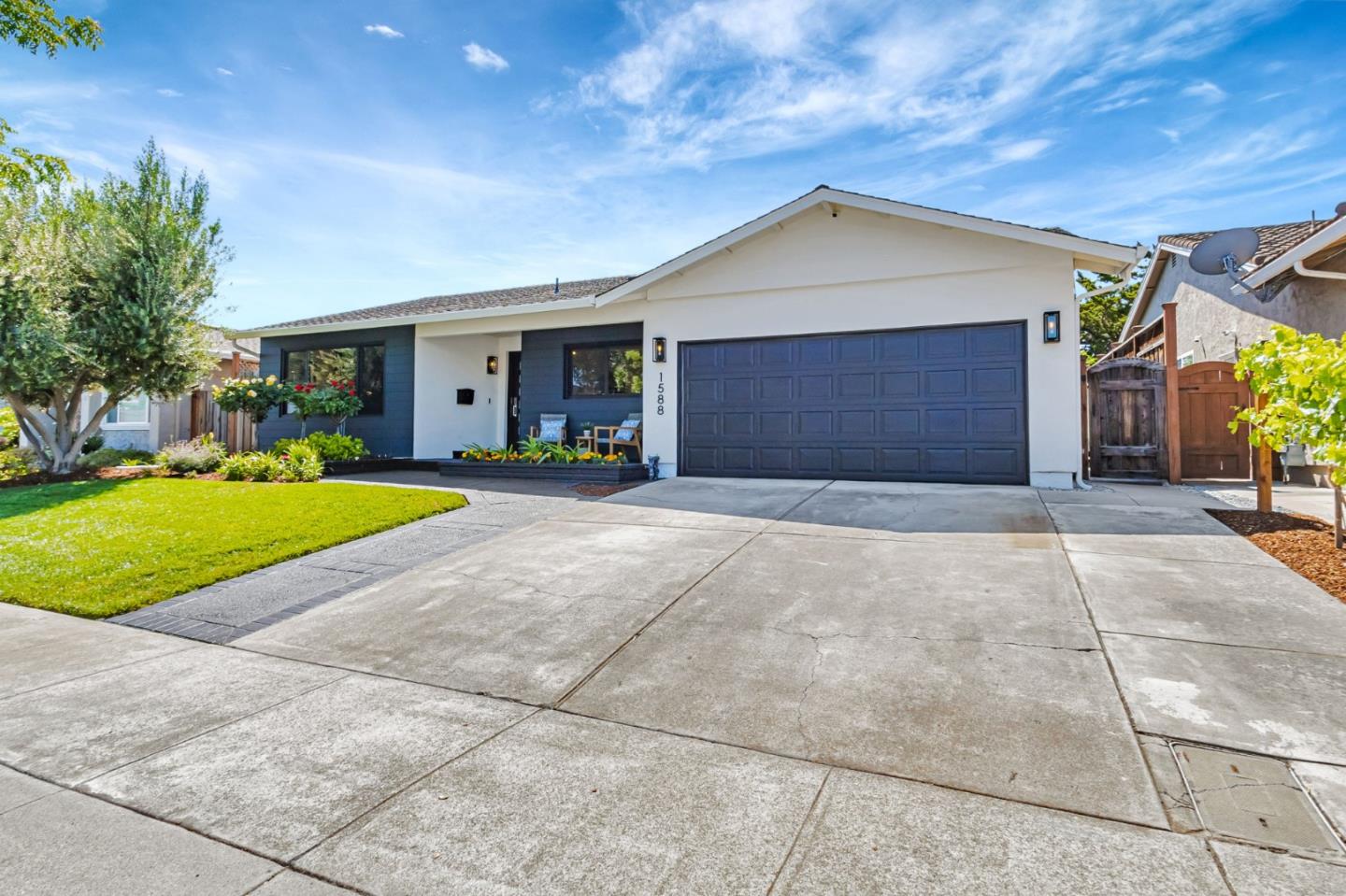Detail Gallery Image 3 of 93 For 1588 Calle De Stuarda, San Jose,  CA 95118 - 4 Beds | 3 Baths