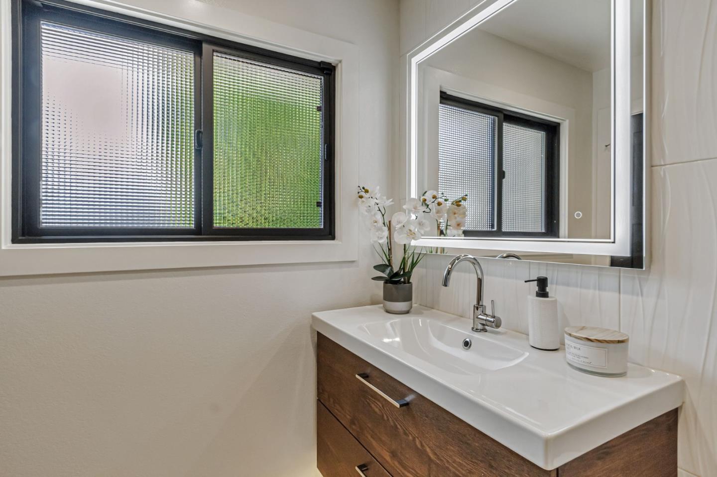 Detail Gallery Image 36 of 93 For 1588 Calle De Stuarda, San Jose,  CA 95118 - 4 Beds | 3 Baths