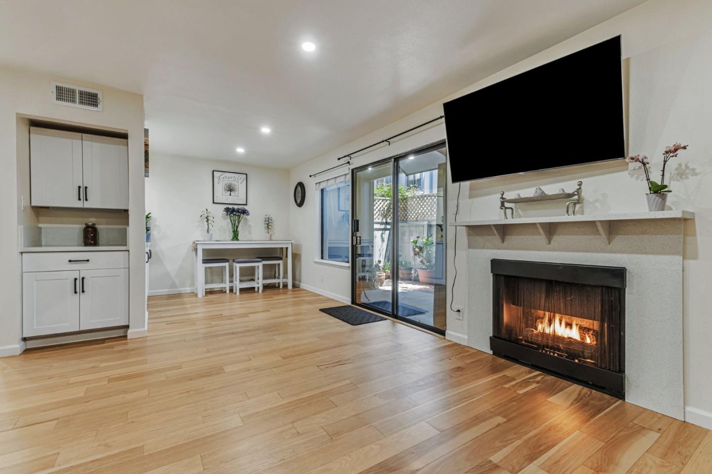 Detail Gallery Image 6 of 36 For 1925 46th Ave #143,  Capitola,  CA 95010 - 2 Beds | 1/1 Baths