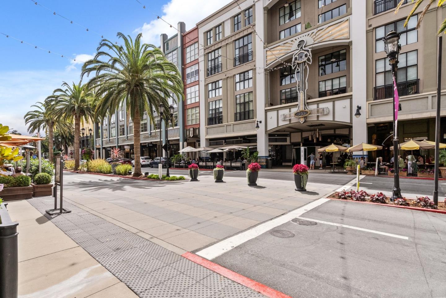 Detail Gallery Image 14 of 15 For 334 Santana Row #325,  San Jose,  CA 95128 - 2 Beds | 1/1 Baths