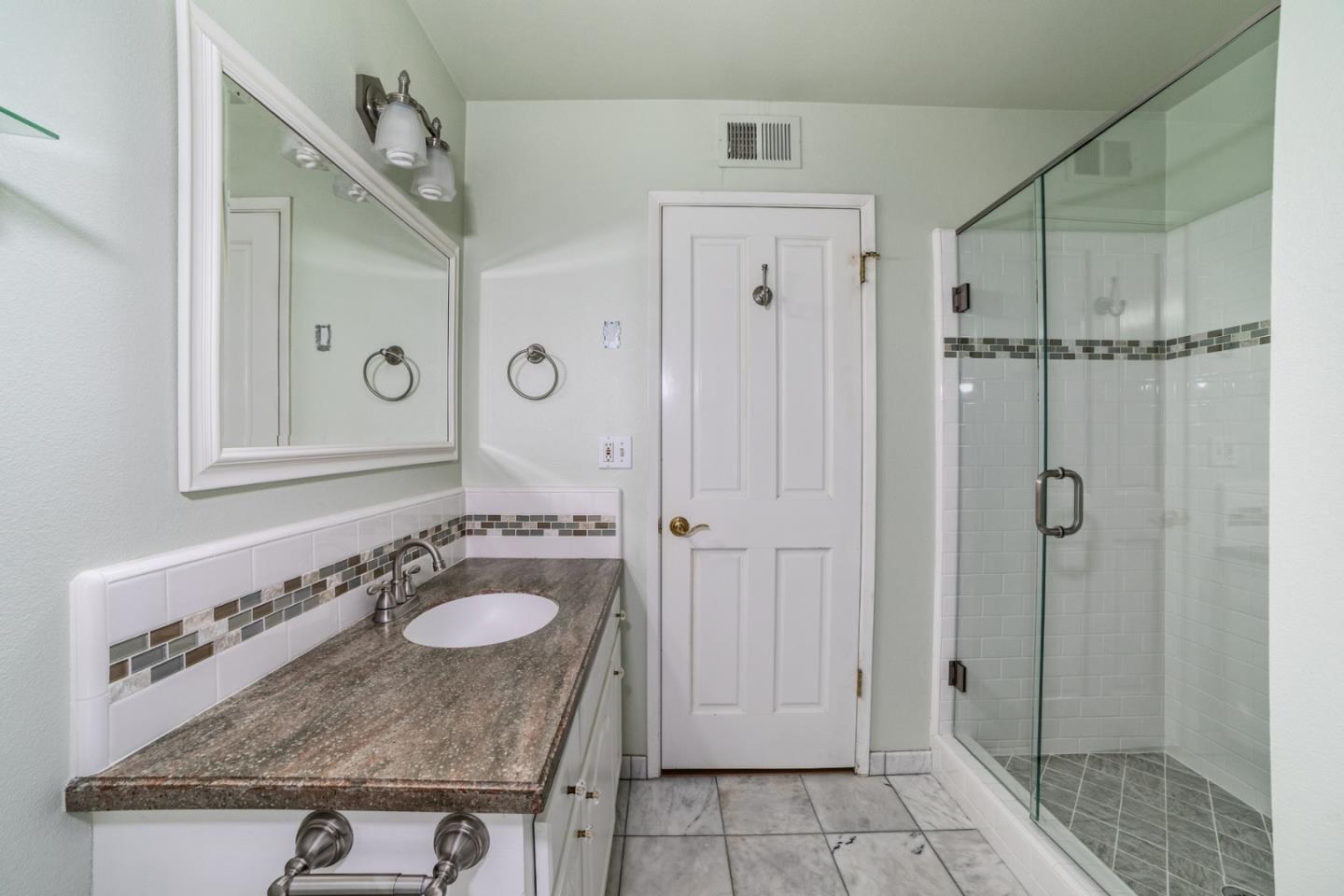 Detail Gallery Image 36 of 77 For 450 W Alluvial Ave, Clovis,  CA 93611 - 4 Beds | 2 Baths