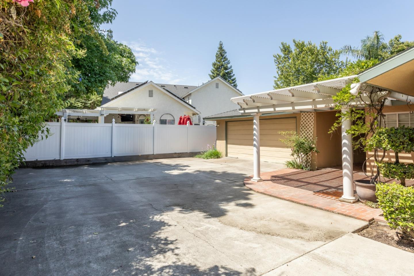 Detail Gallery Image 43 of 77 For 450 W Alluvial Ave, Clovis,  CA 93611 - 4 Beds | 2 Baths
