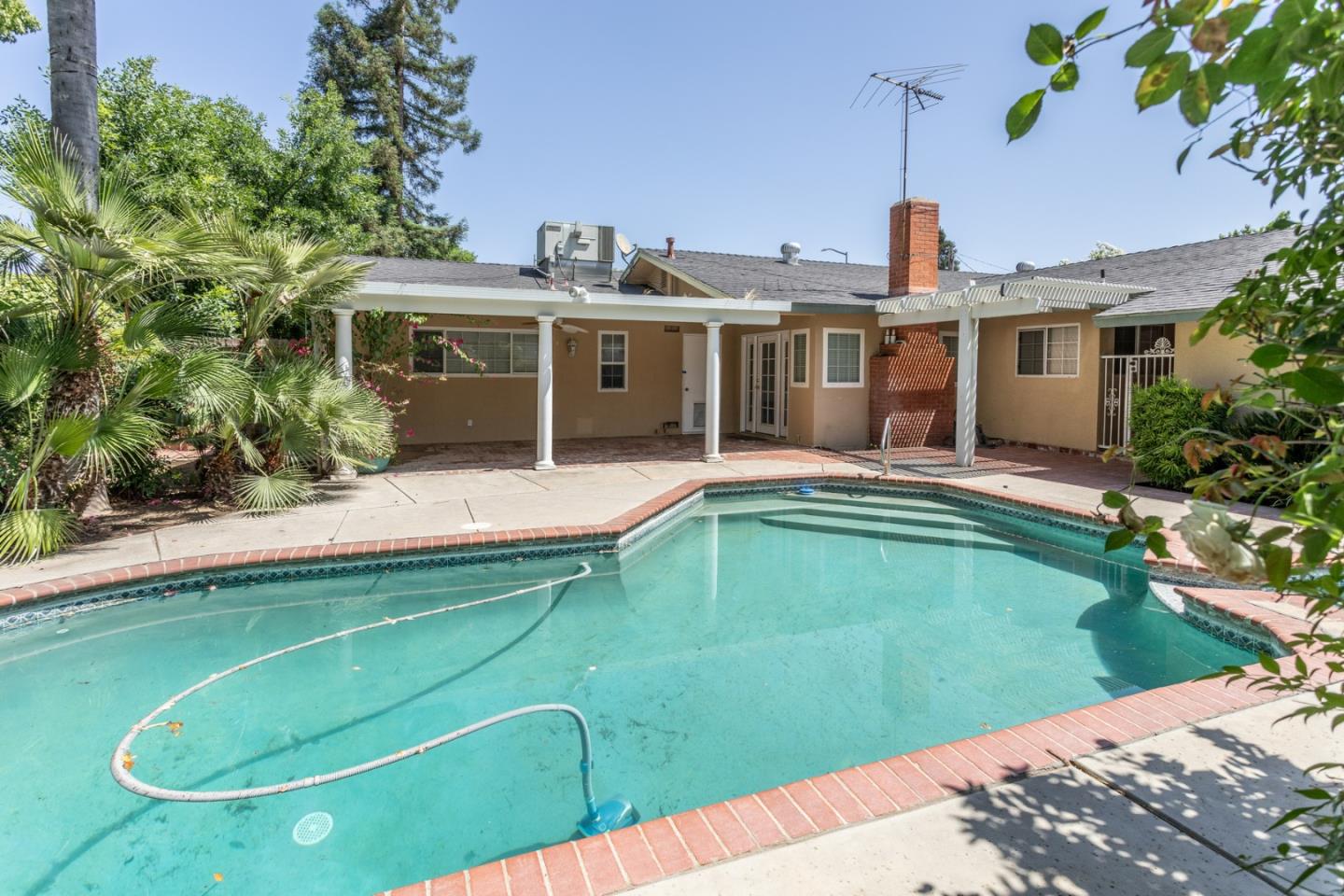 Detail Gallery Image 53 of 77 For 450 W Alluvial Ave, Clovis,  CA 93611 - 4 Beds | 2 Baths
