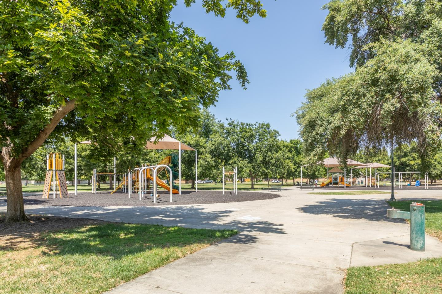 Detail Gallery Image 65 of 77 For 450 W Alluvial Ave, Clovis,  CA 93611 - 4 Beds | 2 Baths
