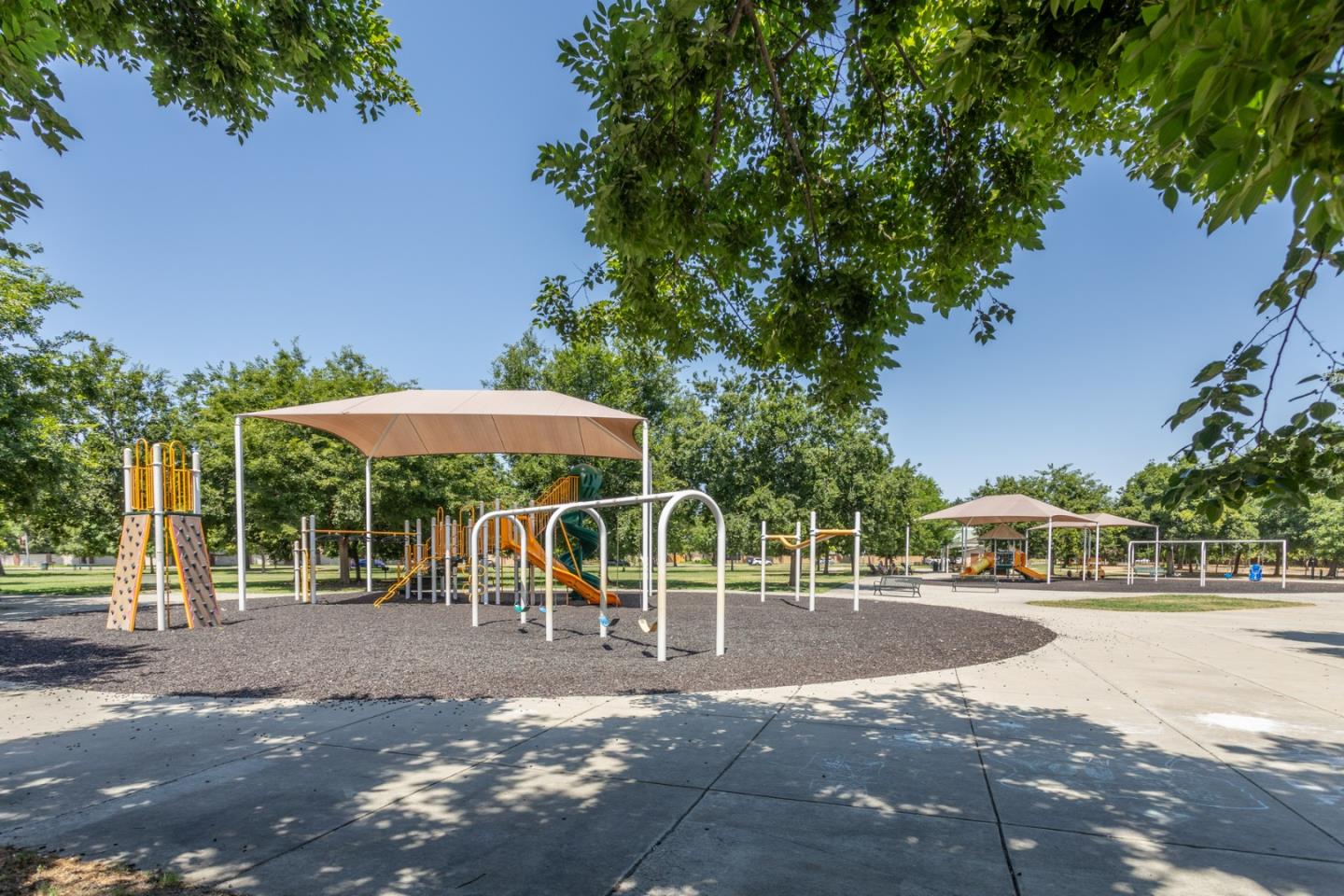 Detail Gallery Image 66 of 77 For 450 W Alluvial Ave, Clovis,  CA 93611 - 4 Beds | 2 Baths