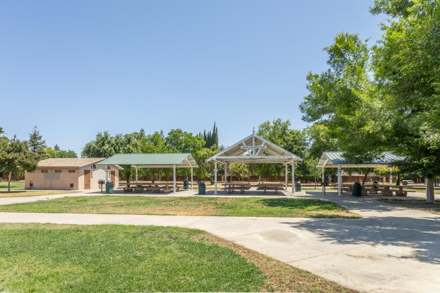 Detail Gallery Image 74 of 77 For 450 W Alluvial Ave, Clovis,  CA 93611 - 4 Beds | 2 Baths