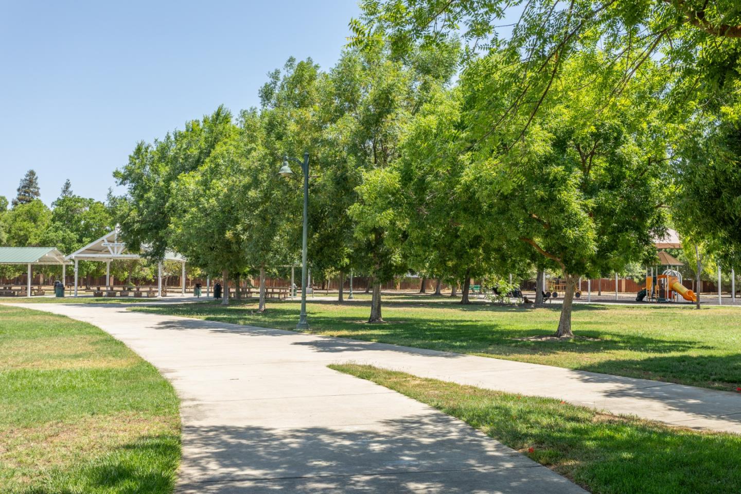 Detail Gallery Image 76 of 77 For 450 W Alluvial Ave, Clovis,  CA 93611 - 4 Beds | 2 Baths