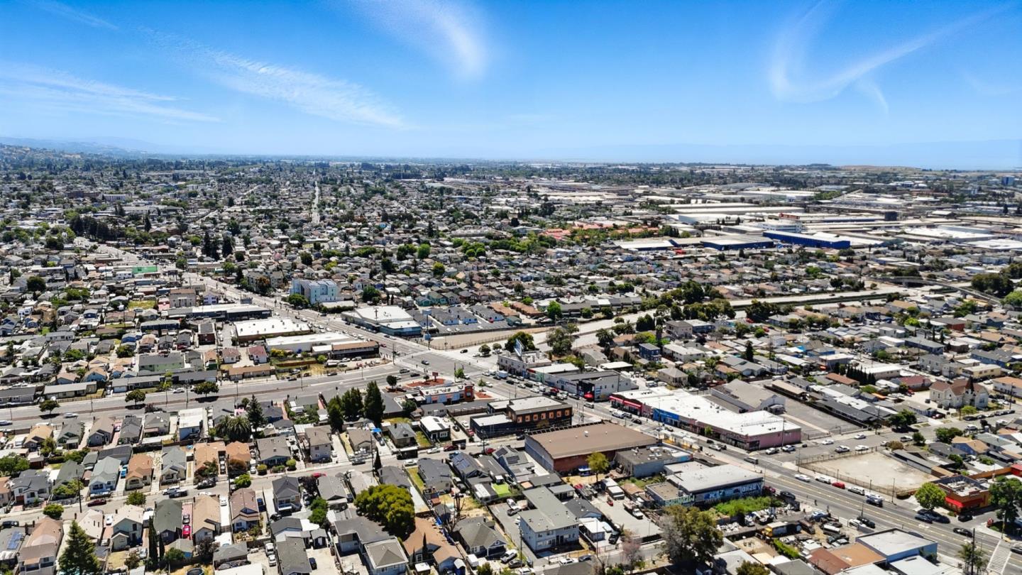Detail Gallery Image 18 of 19 For 7134 International Blvd, Oakland,  CA 94621 - – Beds | – Baths