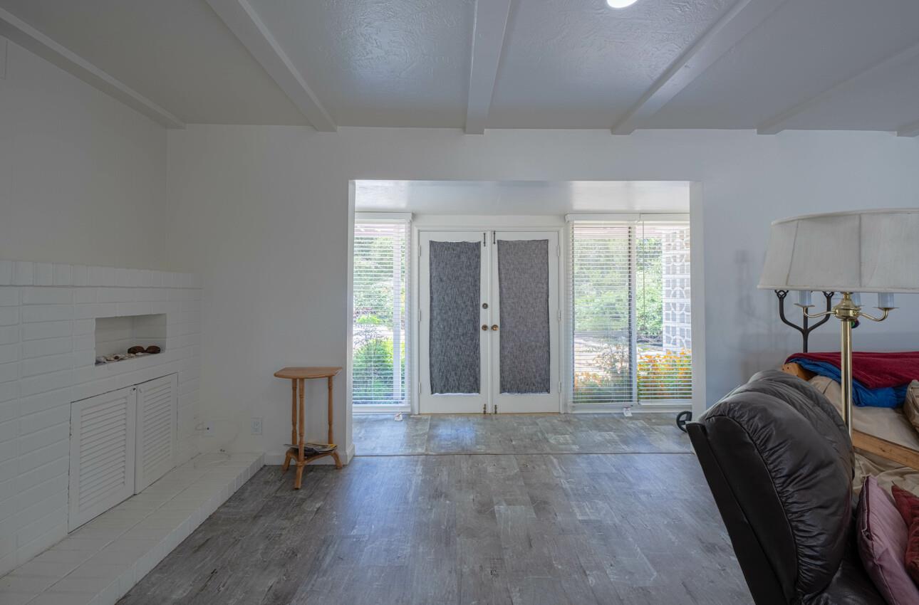 Detail Gallery Image 14 of 28 For 1171 Sylvan Pl, Monterey,  CA 93940 - 2 Beds | 2 Baths