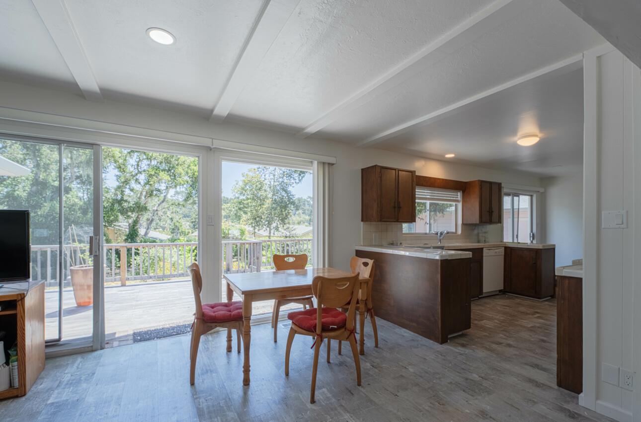 Detail Gallery Image 17 of 28 For 1171 Sylvan Pl, Monterey,  CA 93940 - 2 Beds | 2 Baths