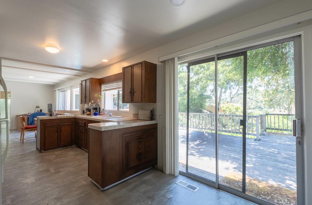 Detail Gallery Image 20 of 28 For 1171 Sylvan Pl, Monterey,  CA 93940 - 2 Beds | 2 Baths