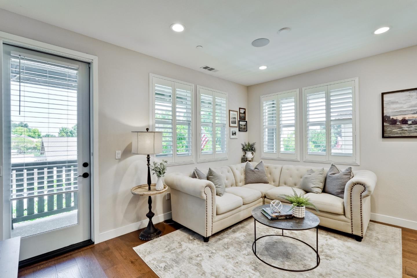 Detail Gallery Image 24 of 57 For 94 E 2nd St, Morgan Hill,  CA 95037 - 3 Beds | 3 Baths