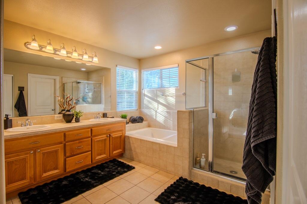 Detail Gallery Image 17 of 19 For 555 Calle Buena Vista, Morgan Hill,  CA 95037 - 3 Beds | 2/1 Baths