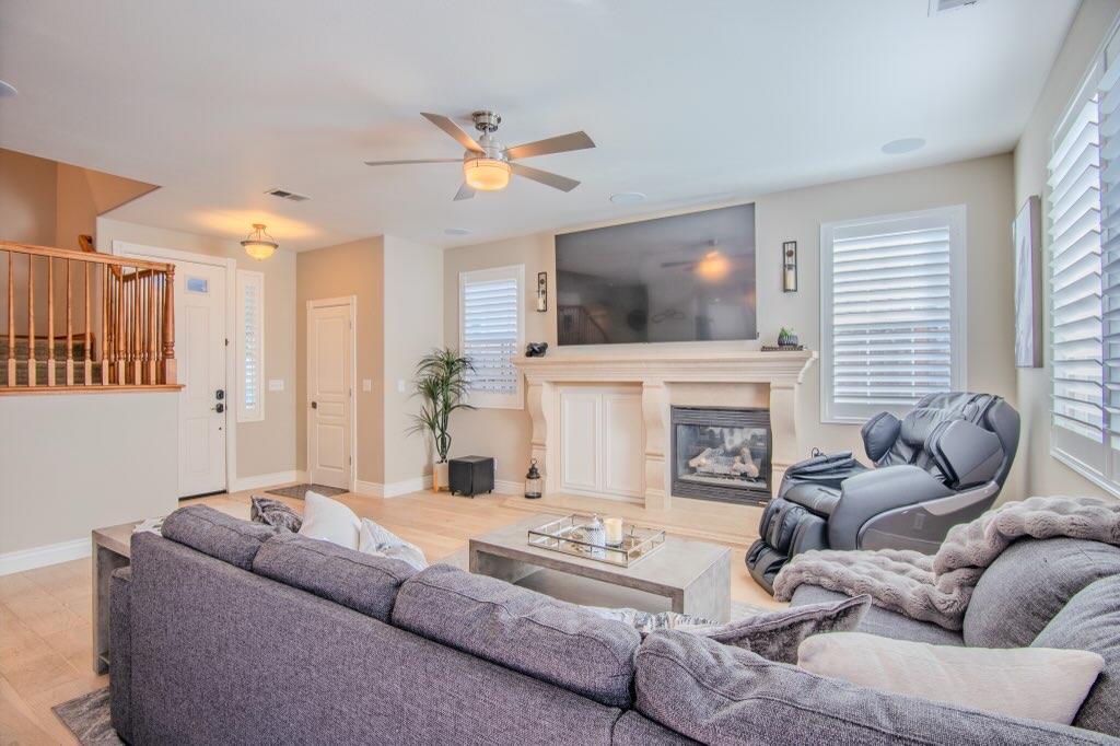 Detail Gallery Image 7 of 19 For 555 Calle Buena Vista, Morgan Hill,  CA 95037 - 3 Beds | 2/1 Baths