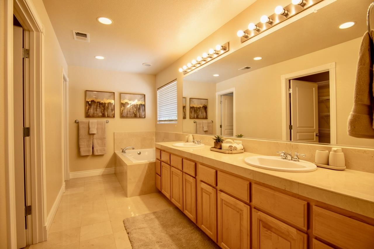Detail Gallery Image 10 of 20 For 1014 White Cloud Drive, Morgan Hill,  CA 95037 - 4 Beds | 2/1 Baths