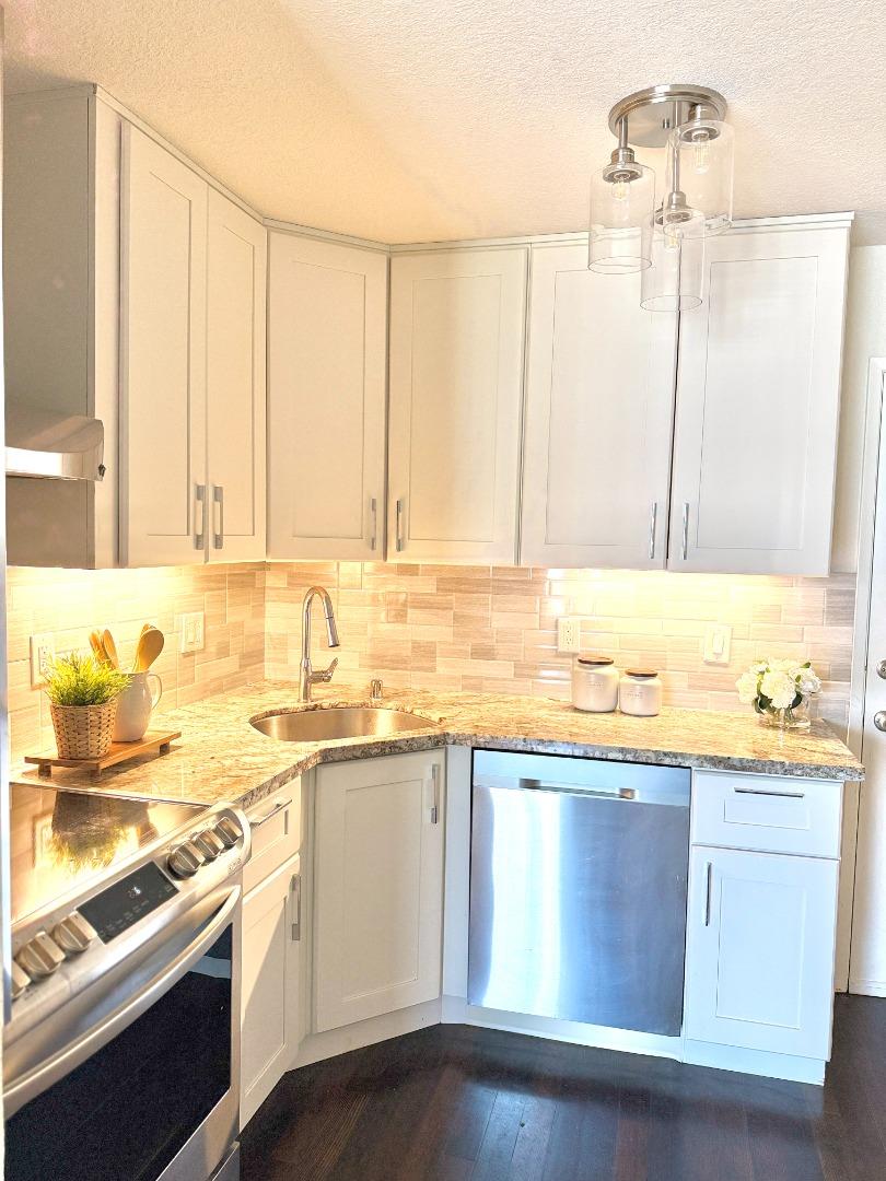 Detail Gallery Image 6 of 19 For 545 Duncan St #1,  San Francisco,  CA 94131 - 1 Beds | 1 Baths