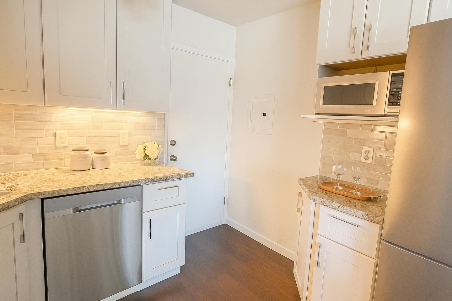 Detail Gallery Image 7 of 19 For 545 Duncan St #1,  San Francisco,  CA 94131 - 1 Beds | 1 Baths