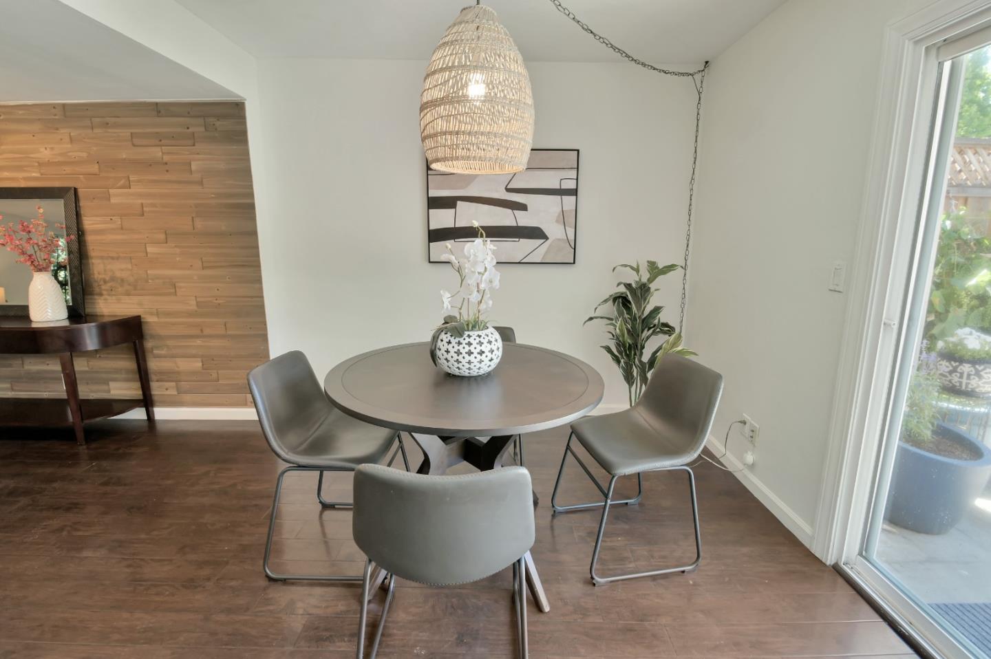 Detail Gallery Image 12 of 51 For 7098 Indian Wells Ct, San Jose,  CA 95139 - 3 Beds | 2/1 Baths