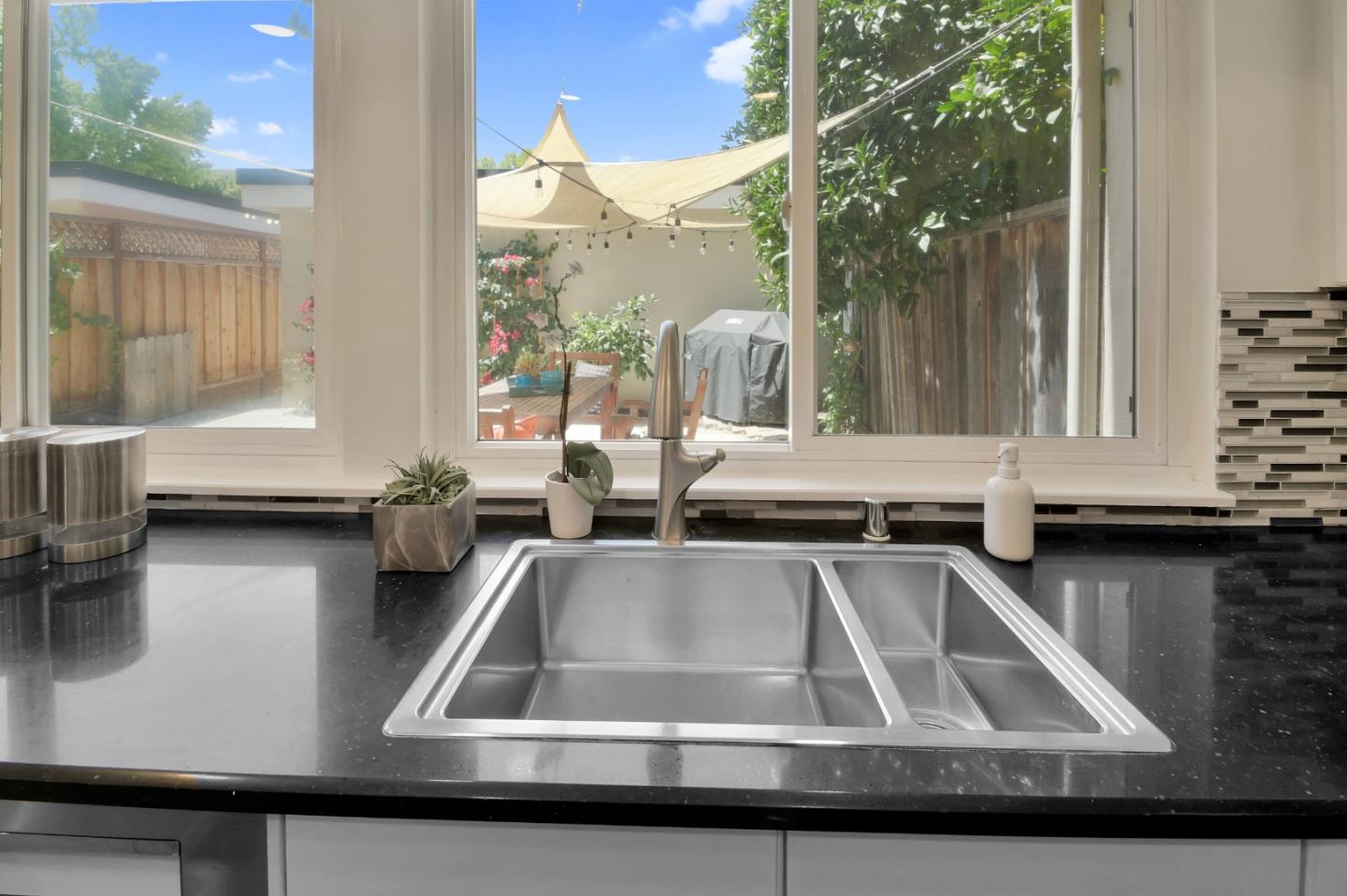 Detail Gallery Image 15 of 51 For 7098 Indian Wells Ct, San Jose,  CA 95139 - 3 Beds | 2/1 Baths
