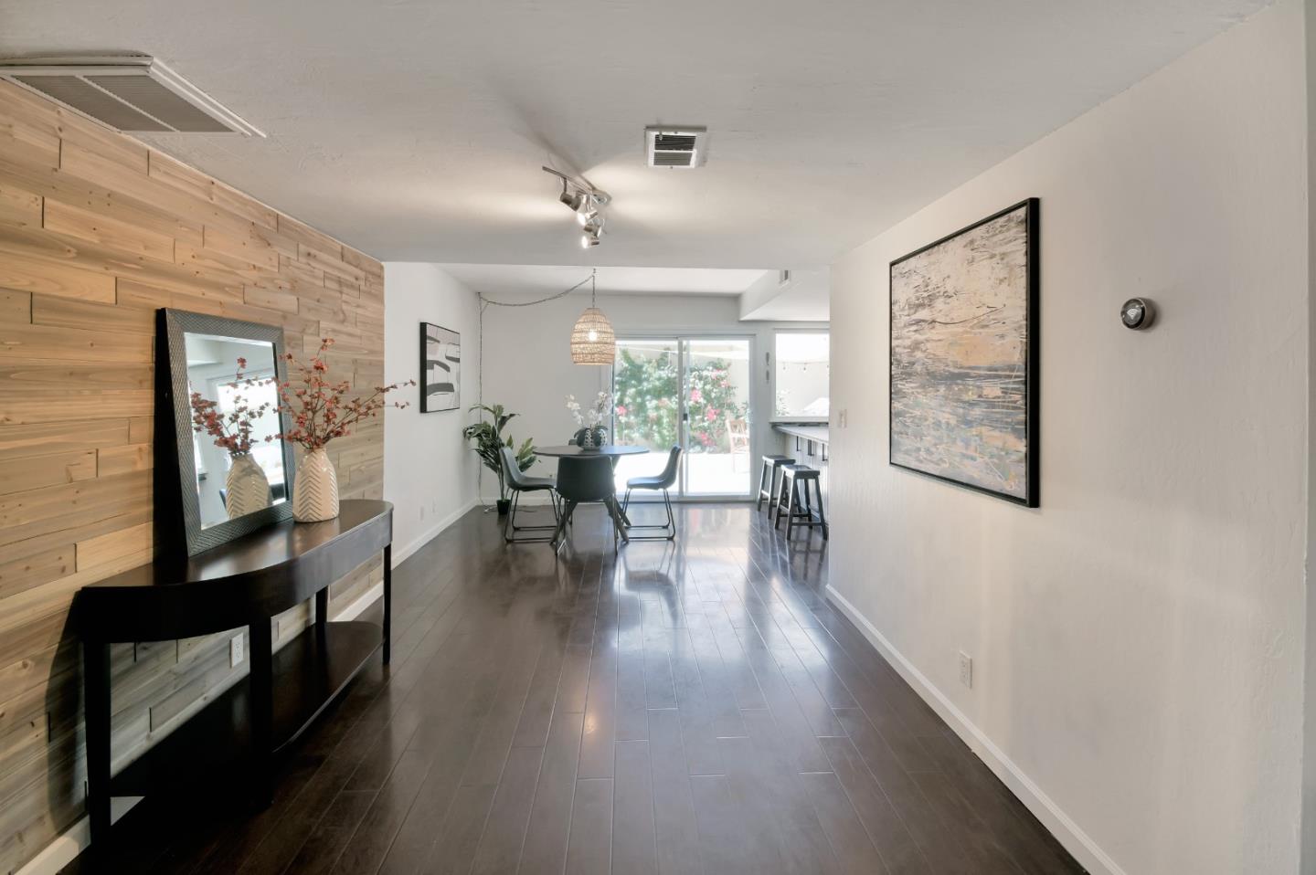 Detail Gallery Image 8 of 51 For 7098 Indian Wells Ct, San Jose,  CA 95139 - 3 Beds | 2/1 Baths