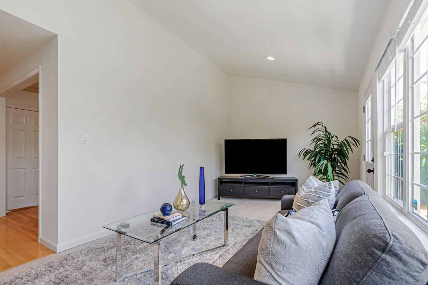 Detail Gallery Image 12 of 48 For 5140 Trade Wind Ln, Fremont,  CA 94538 - 4 Beds | 3 Baths