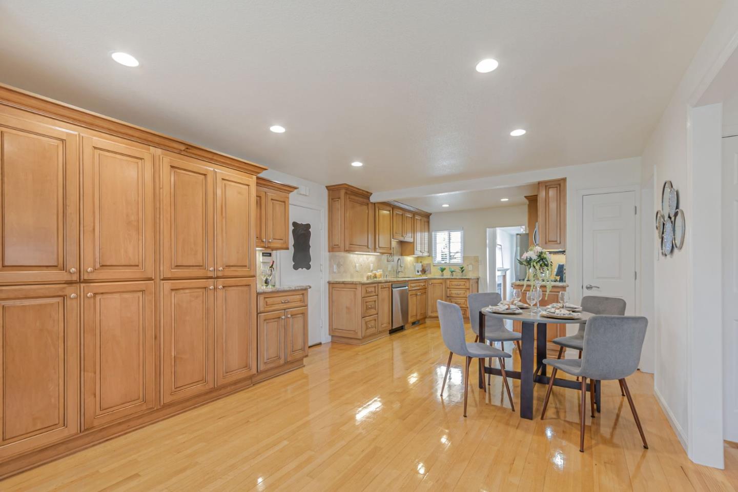 Detail Gallery Image 18 of 48 For 5140 Trade Wind Ln, Fremont,  CA 94538 - 4 Beds | 3 Baths