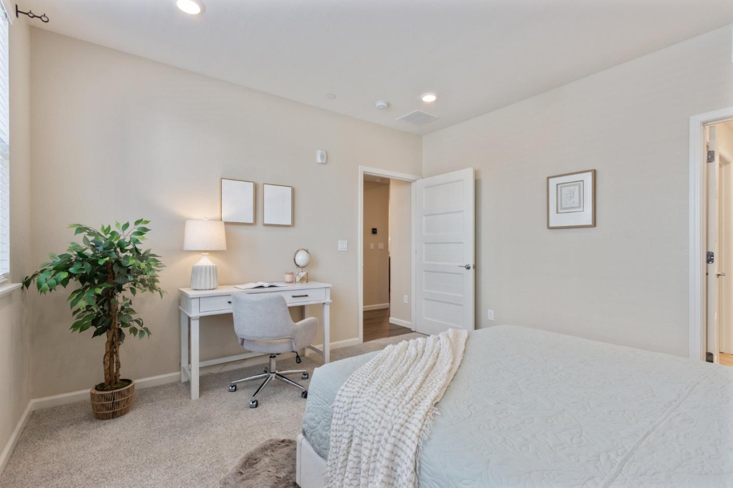 Detail Gallery Image 12 of 21 For 1310 Thistle Pl, Milpitas,  CA 95035 - 2 Beds | 2 Baths