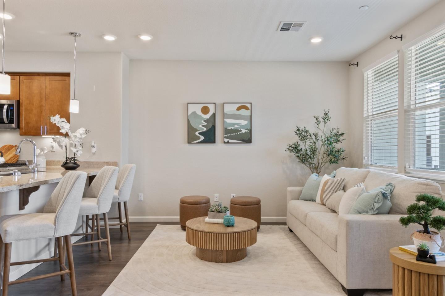 Detail Gallery Image 2 of 21 For 1310 Thistle Pl, Milpitas,  CA 95035 - 2 Beds | 2 Baths