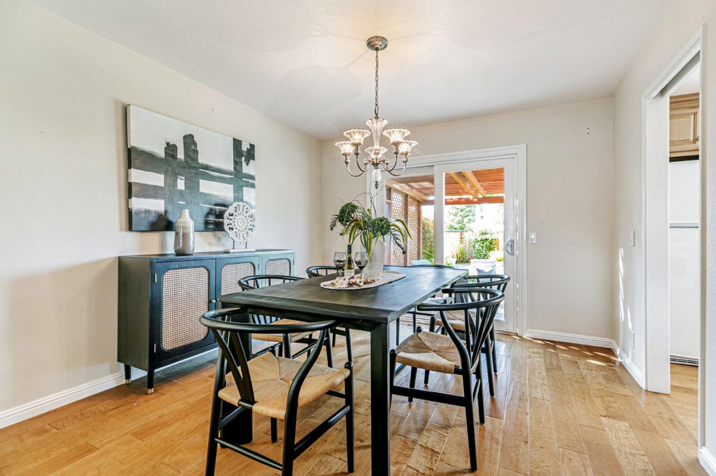 Detail Gallery Image 13 of 56 For 5186 Sunny Creek Dr, San Jose,  CA 95135 - 4 Beds | 2/1 Baths