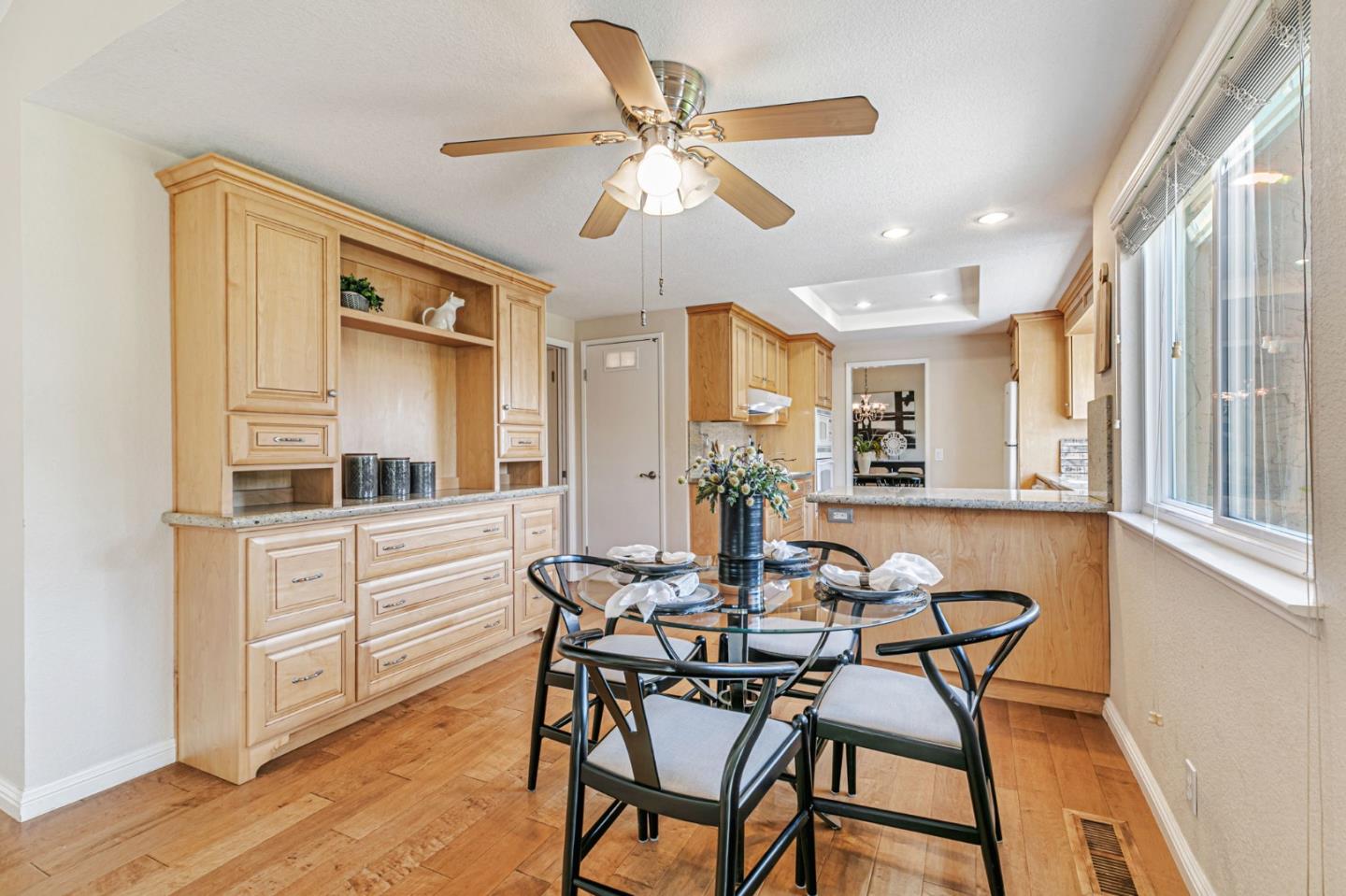 Detail Gallery Image 21 of 56 For 5186 Sunny Creek Dr, San Jose,  CA 95135 - 4 Beds | 2/1 Baths