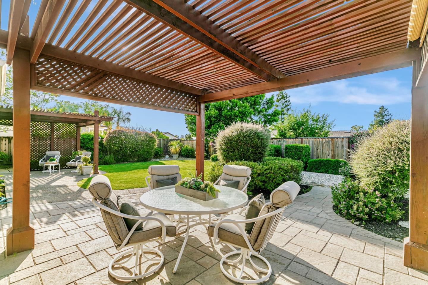 Detail Gallery Image 44 of 56 For 5186 Sunny Creek Dr, San Jose,  CA 95135 - 4 Beds | 2/1 Baths