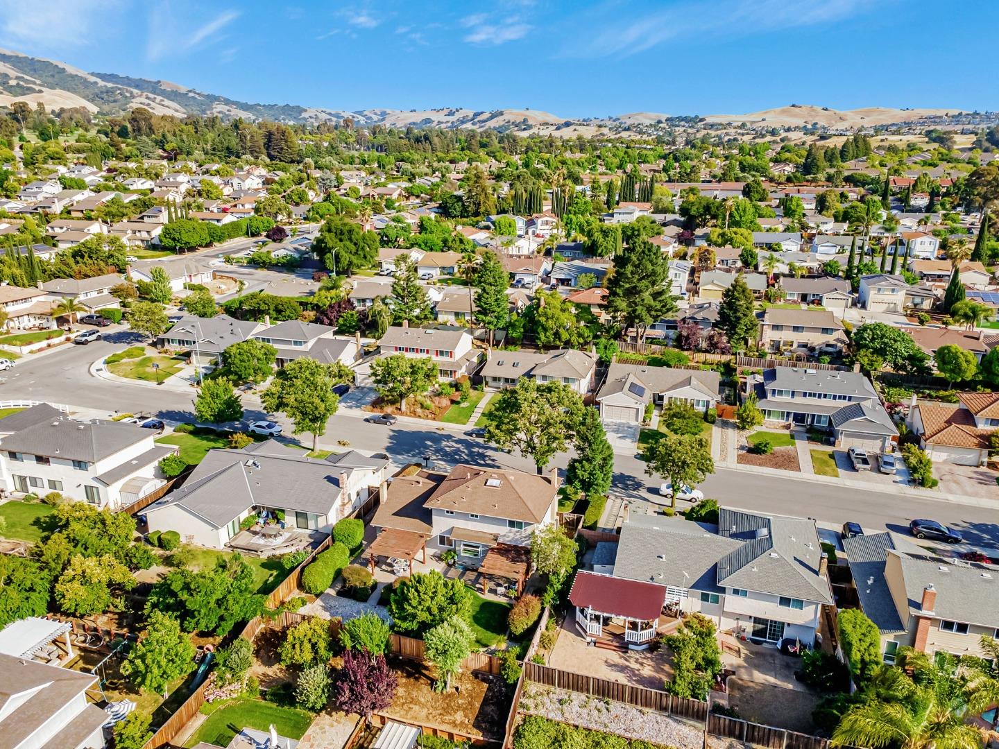 Detail Gallery Image 54 of 56 For 5186 Sunny Creek Dr, San Jose,  CA 95135 - 4 Beds | 2/1 Baths
