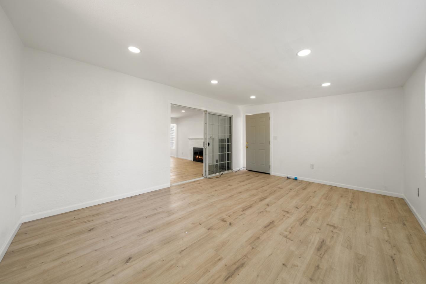 Detail Gallery Image 19 of 38 For 2621 Wood Violet Way, Sacramento,  CA 95822 - 3 Beds | 1 Baths