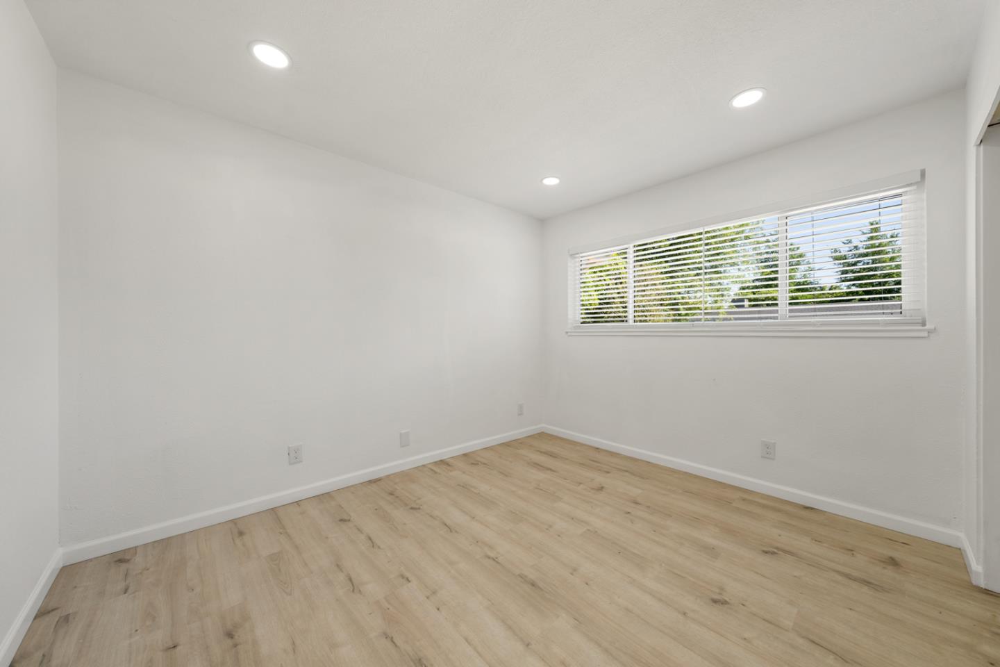 Detail Gallery Image 21 of 38 For 2621 Wood Violet Way, Sacramento,  CA 95822 - 3 Beds | 1 Baths