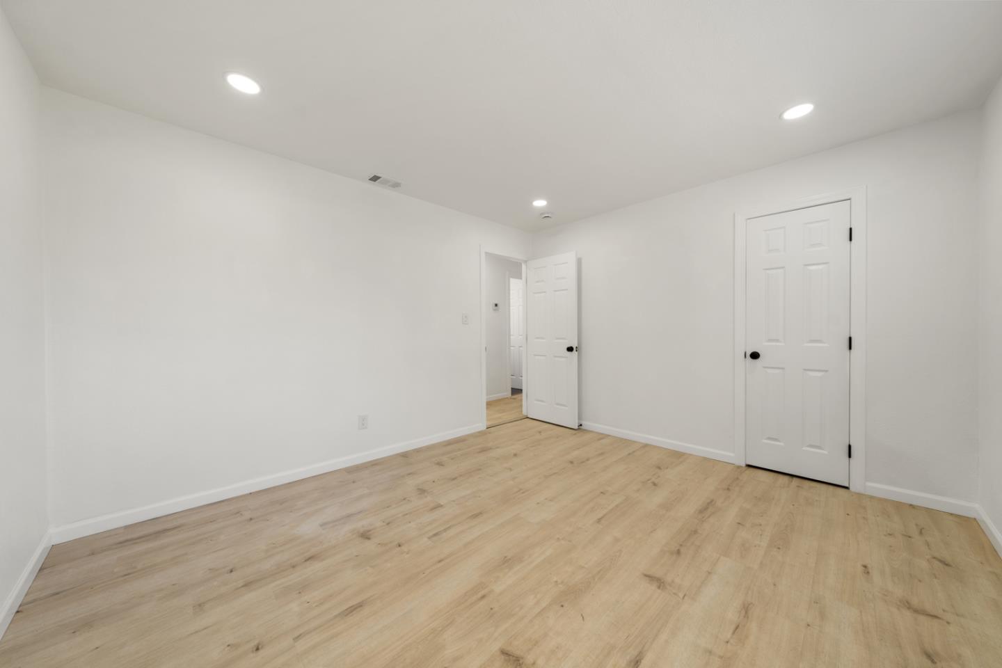 Detail Gallery Image 24 of 38 For 2621 Wood Violet Way, Sacramento,  CA 95822 - 3 Beds | 1 Baths