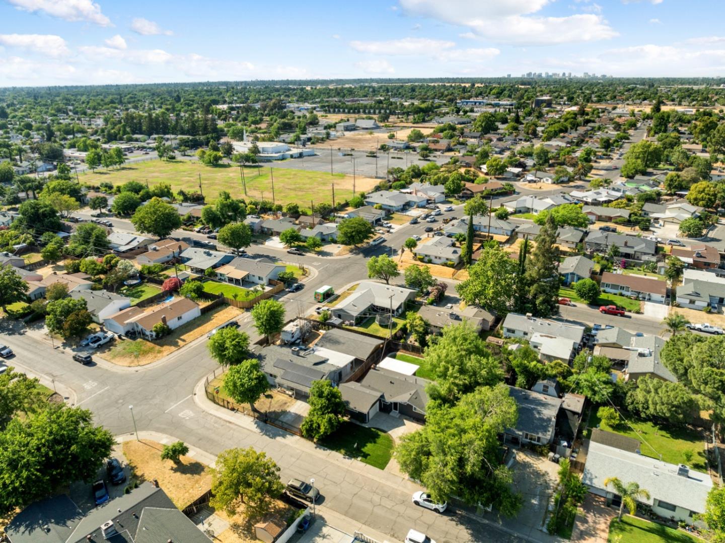 Detail Gallery Image 38 of 38 For 2621 Wood Violet Way, Sacramento,  CA 95822 - 3 Beds | 1 Baths