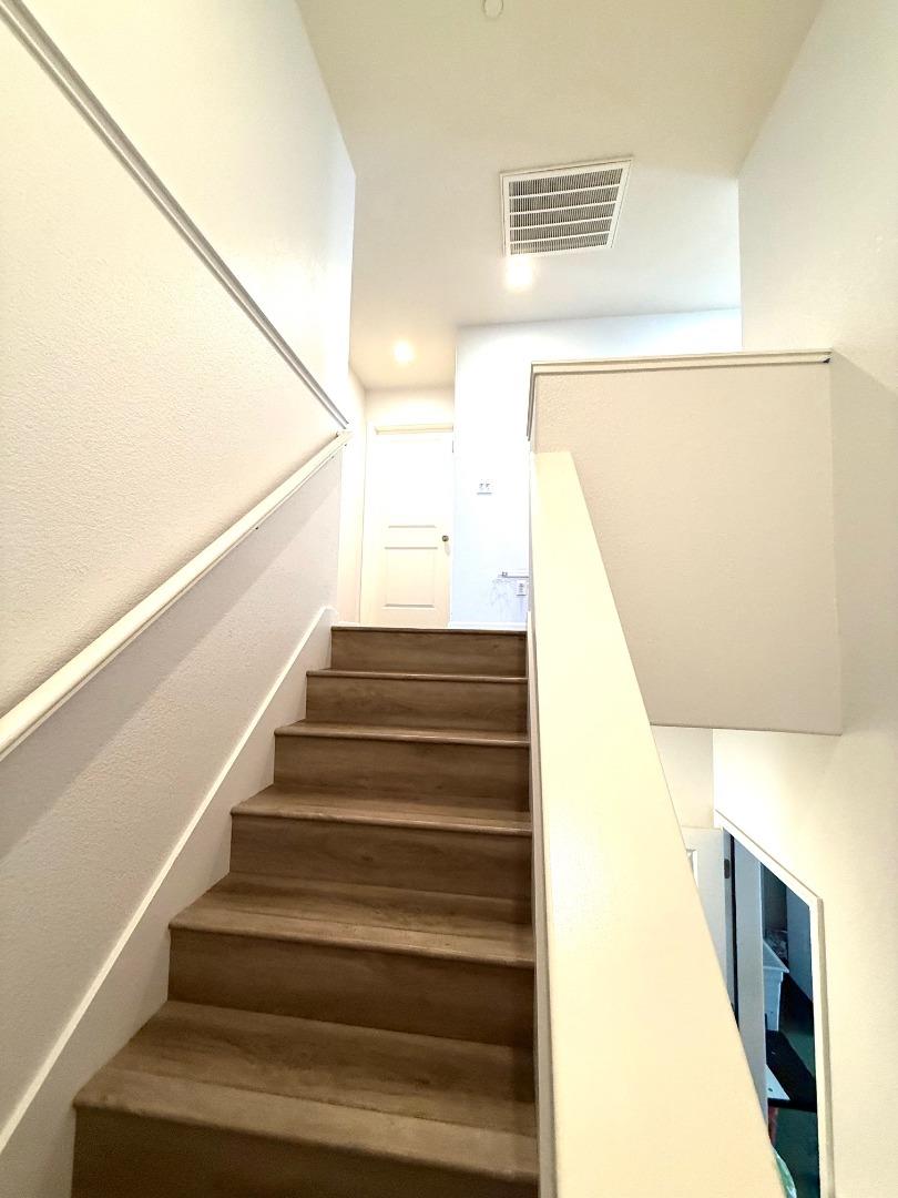 Detail Gallery Image 14 of 28 For 188 Caroline Ln, Gilroy,  CA 95020 - 3 Beds | 2/1 Baths