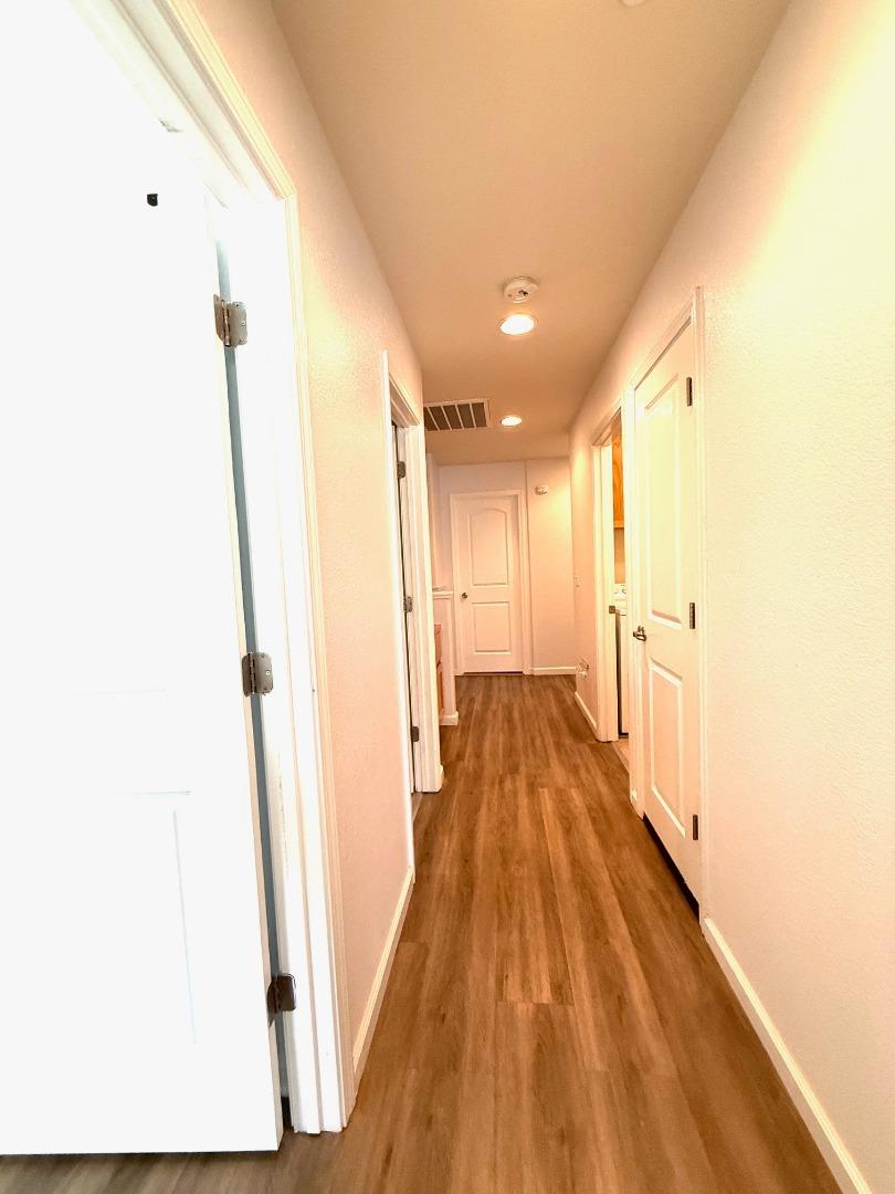 Detail Gallery Image 18 of 28 For 188 Caroline Ln, Gilroy,  CA 95020 - 3 Beds | 2/1 Baths
