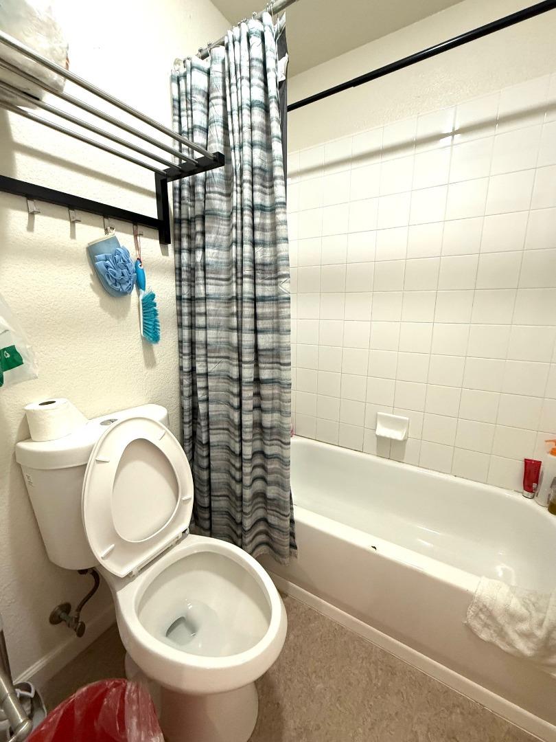 Detail Gallery Image 23 of 28 For 188 Caroline Ln, Gilroy,  CA 95020 - 3 Beds | 2/1 Baths