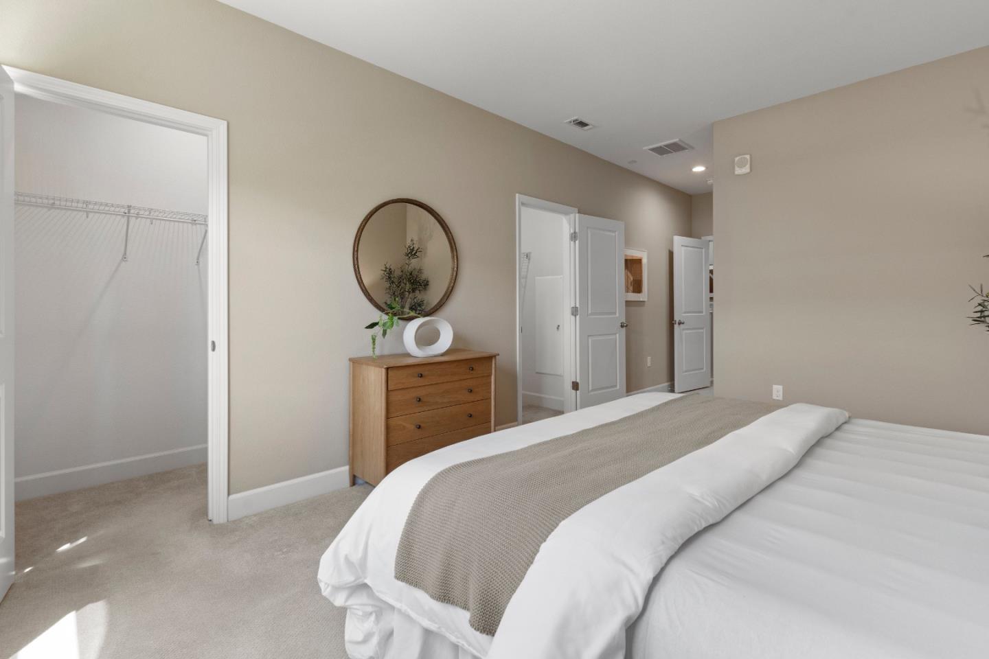 Detail Gallery Image 17 of 39 For 129 Ivory Palm Ter, Sunnyvale,  CA 94086 - 3 Beds | 3/1 Baths