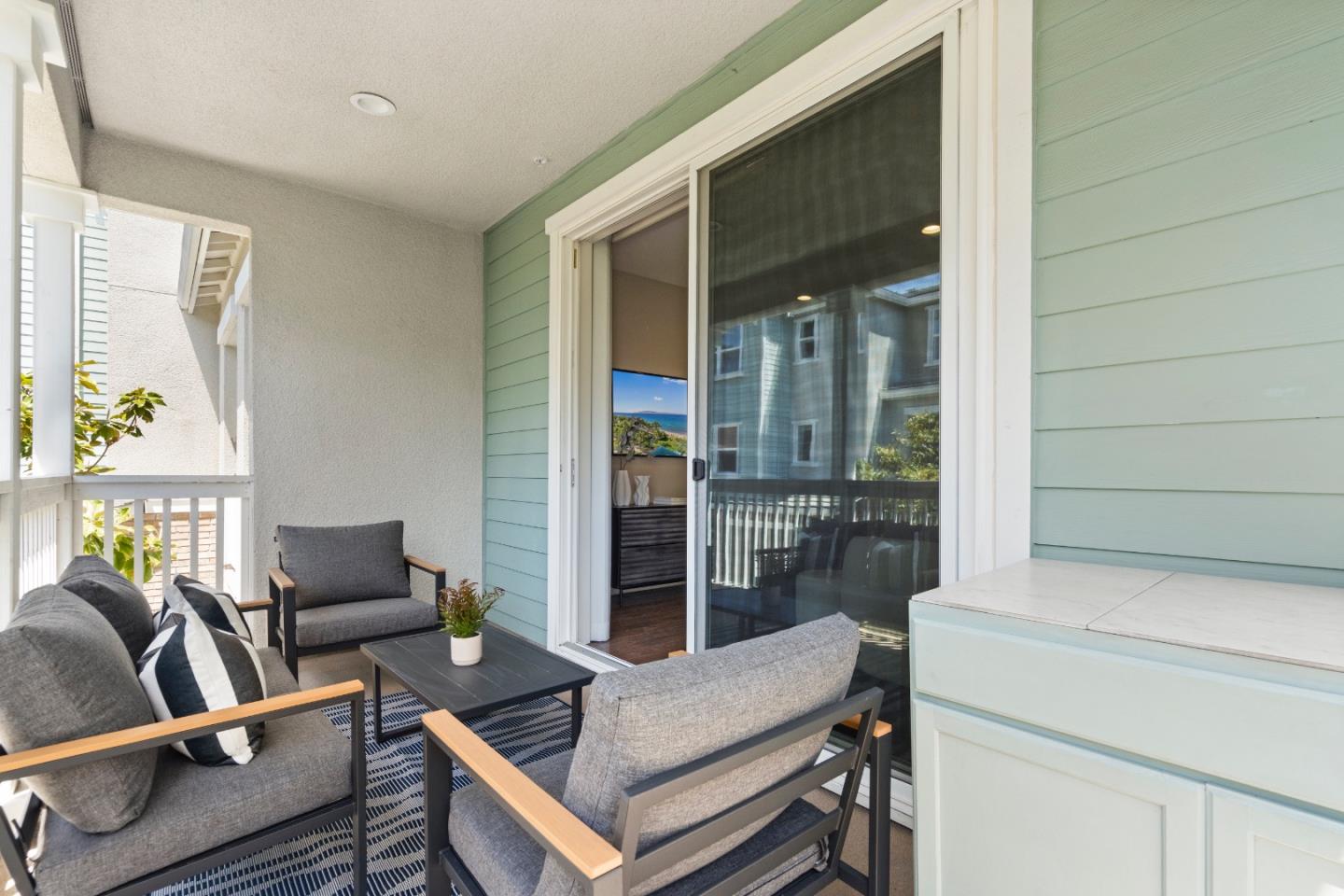 Detail Gallery Image 26 of 39 For 129 Ivory Palm Ter, Sunnyvale,  CA 94086 - 3 Beds | 3/1 Baths