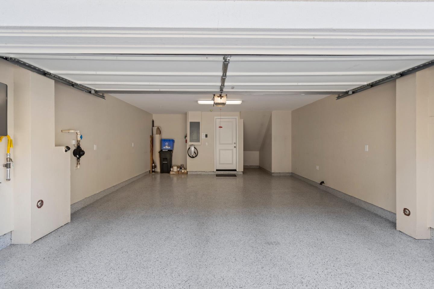 Detail Gallery Image 28 of 39 For 129 Ivory Palm Ter, Sunnyvale,  CA 94086 - 3 Beds | 3/1 Baths