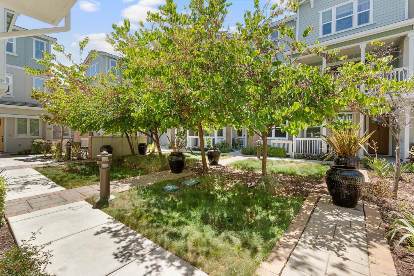 Detail Gallery Image 31 of 39 For 129 Ivory Palm Ter, Sunnyvale,  CA 94086 - 3 Beds | 3/1 Baths