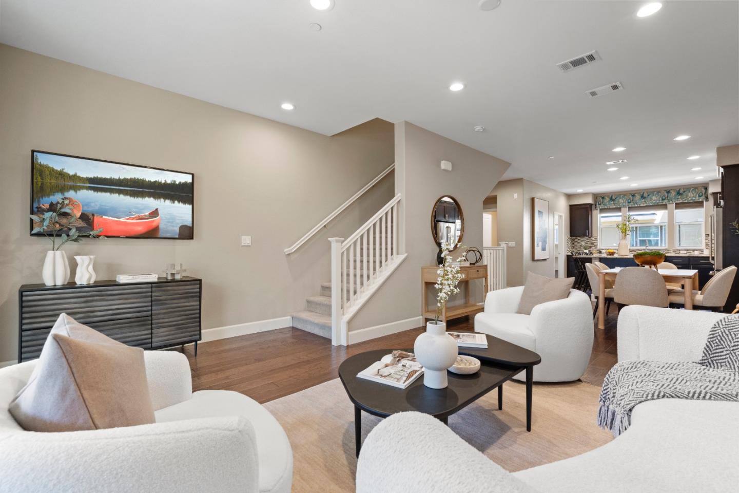 Detail Gallery Image 6 of 39 For 129 Ivory Palm Ter, Sunnyvale,  CA 94086 - 3 Beds | 3/1 Baths