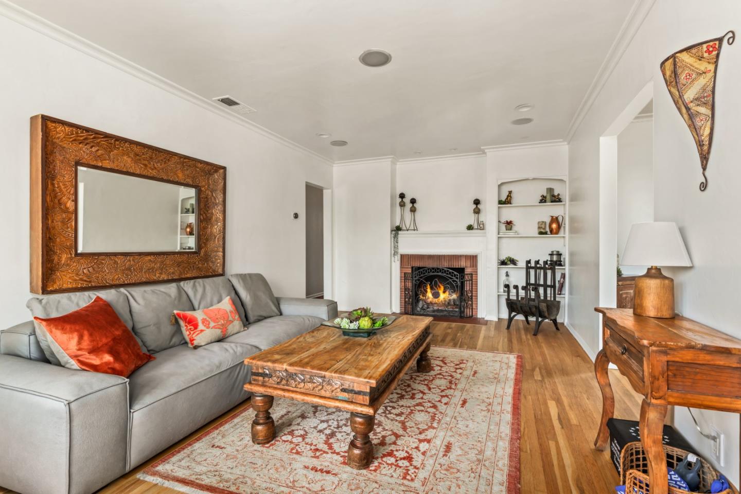 Detail Gallery Image 11 of 45 For 6026 Fulcher Ave, North Hollywood,  CA 91606 - 3 Beds | 3 Baths