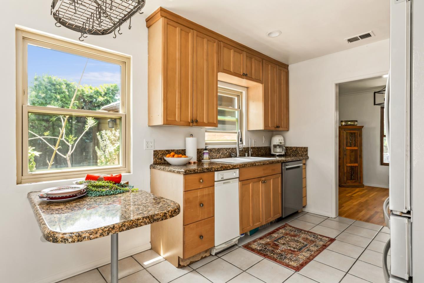 Detail Gallery Image 18 of 45 For 6026 Fulcher Ave, North Hollywood,  CA 91606 - 3 Beds | 3 Baths